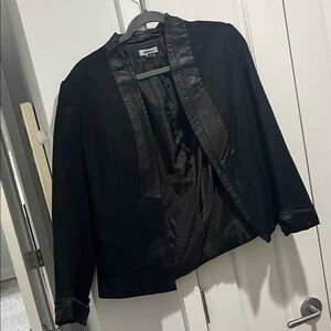 DKNY Women's Elegant Black Blazer